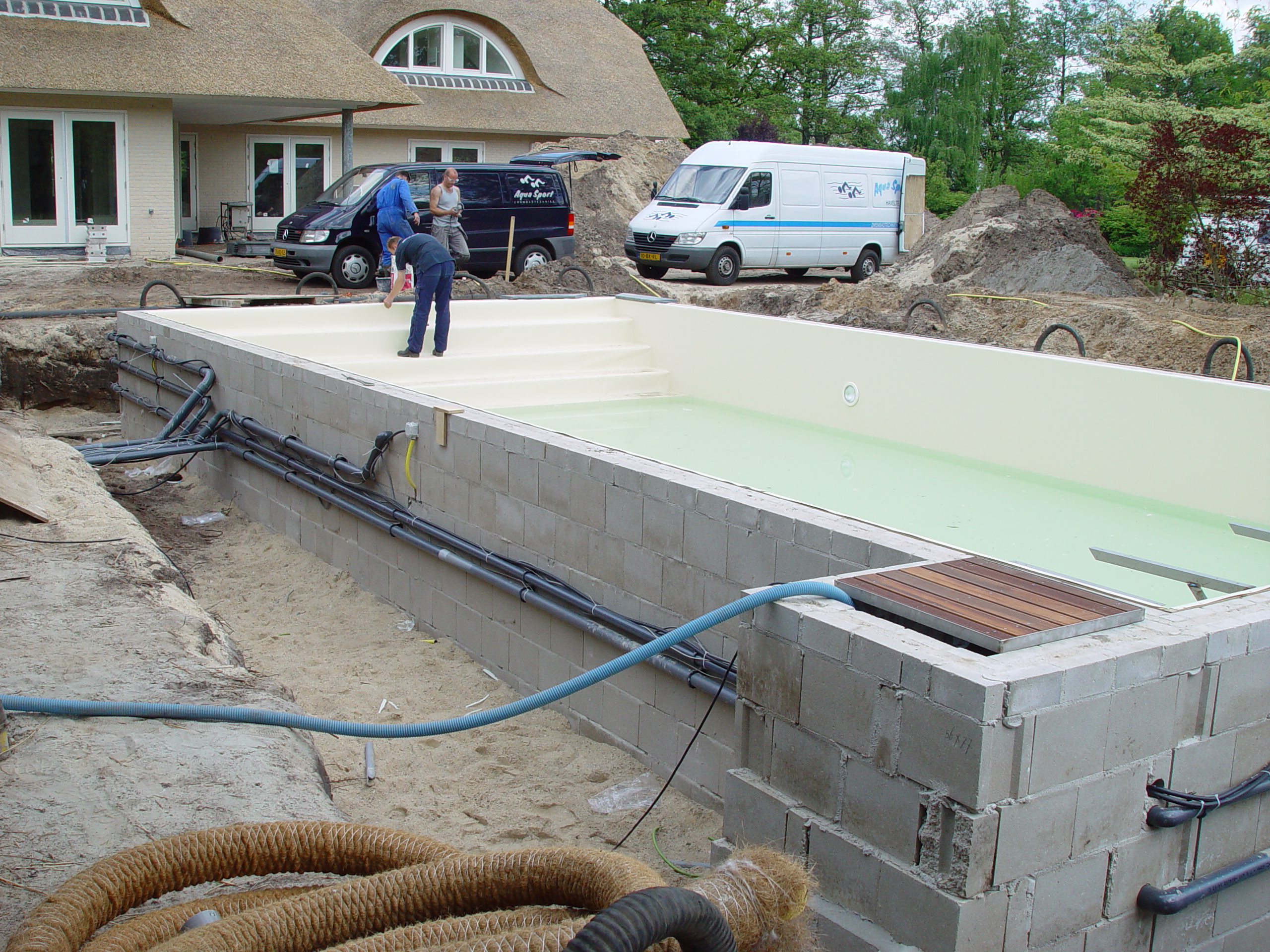 Lagning av pool – Så hittar och åtgärdar du en läckande pool